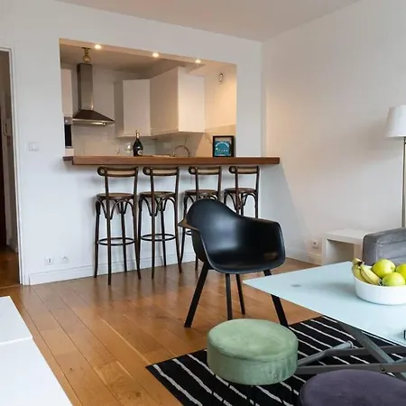 Apartamento Luxury Retreat In 9 *