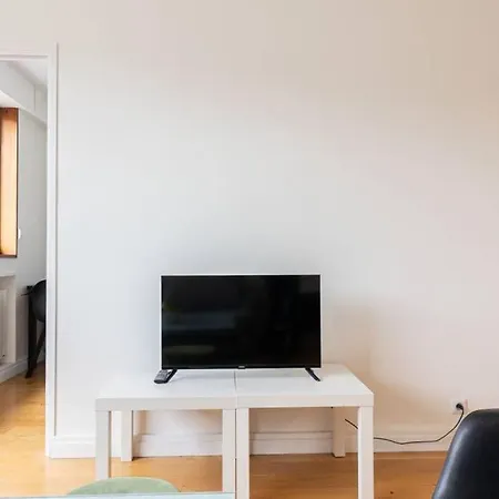 Apartamento Luxury Retreat In 9 *
